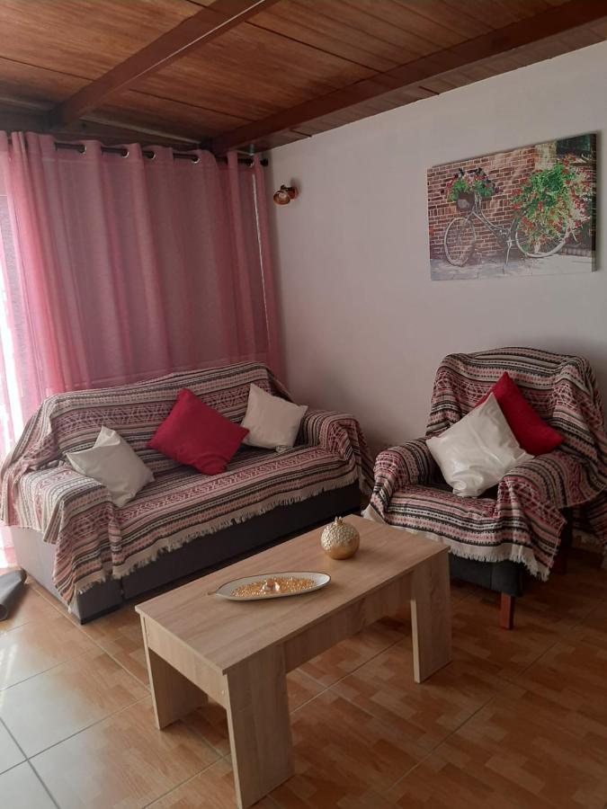 Casitas Conchi Con Piscina De *